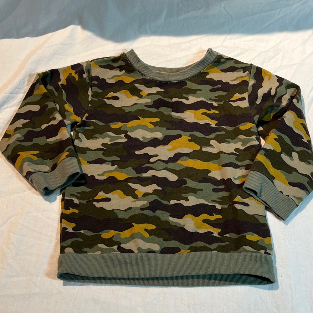 3T Tommy Bahama Green and Yellow Camouflage long sleeve shirt